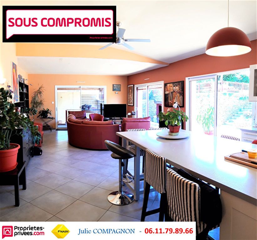 SOUS COMPROMIS !Maison 185 m² 3 chambres avec garage , jardin et dépendance