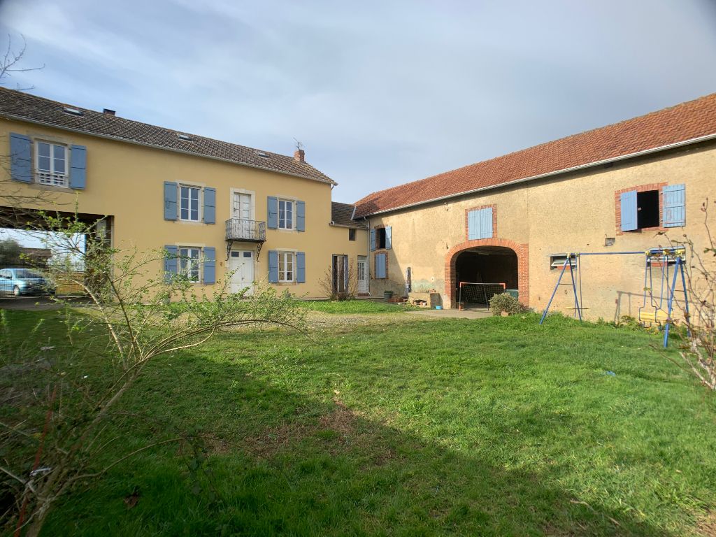 Maison Lembeye 6 pièce(s) 180 m2 environ 225 000