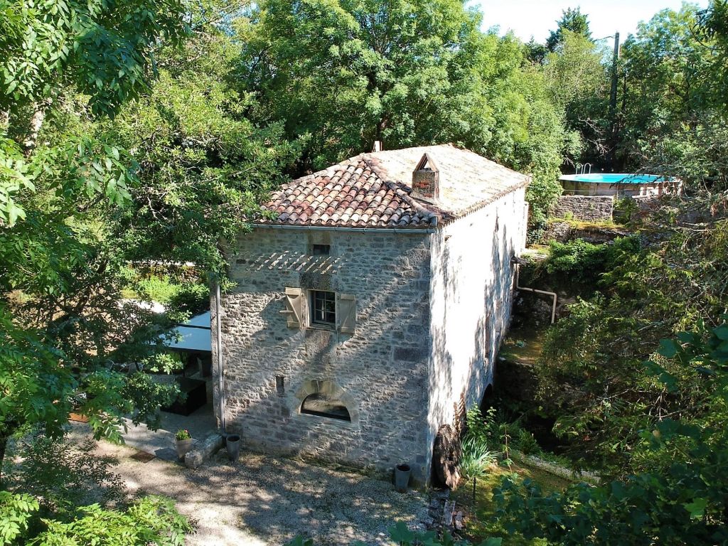 Ancien moulin restauré