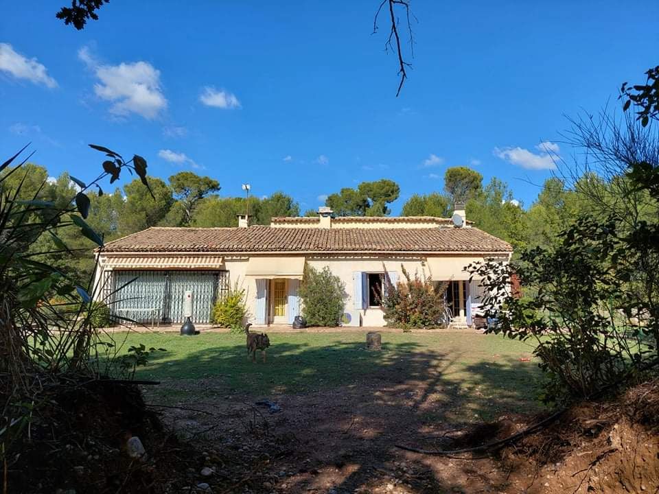 Maison Aix En Provence route de Berre villa à rénover