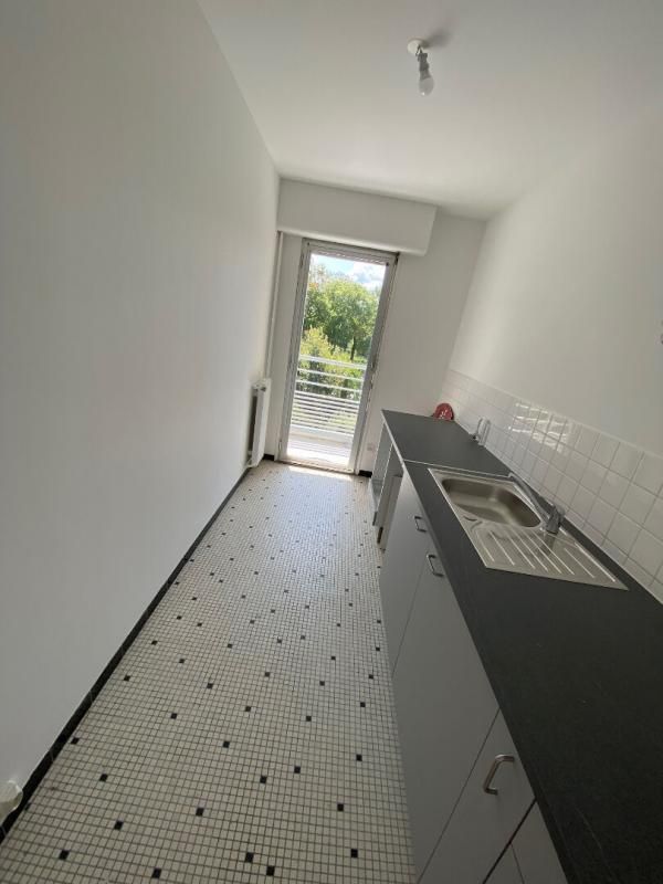REIMS REIMS SAINT-REMI - Appartement 4 pièce(s) 73 m2 - Balcon 4
