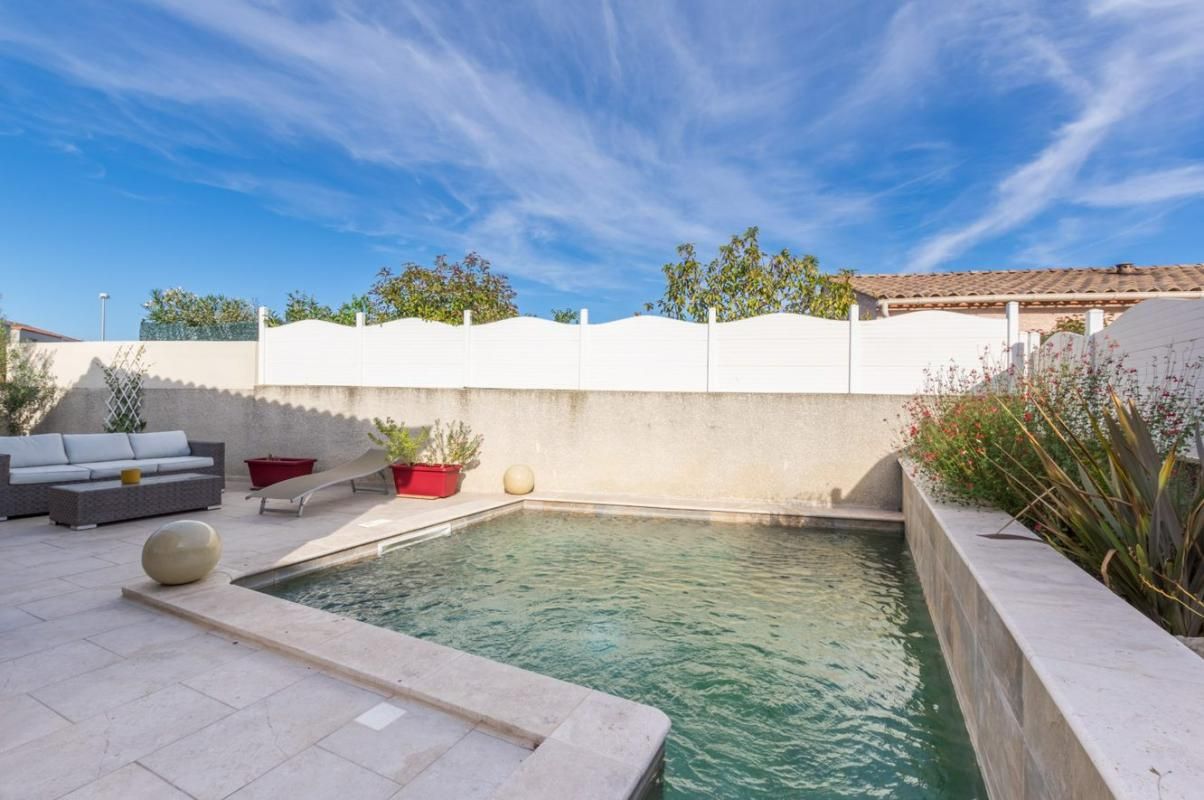 PéZENAS Trés belle villa de 183 m2 habitable, moderne avec piscine. (possibilité annexe ) 1