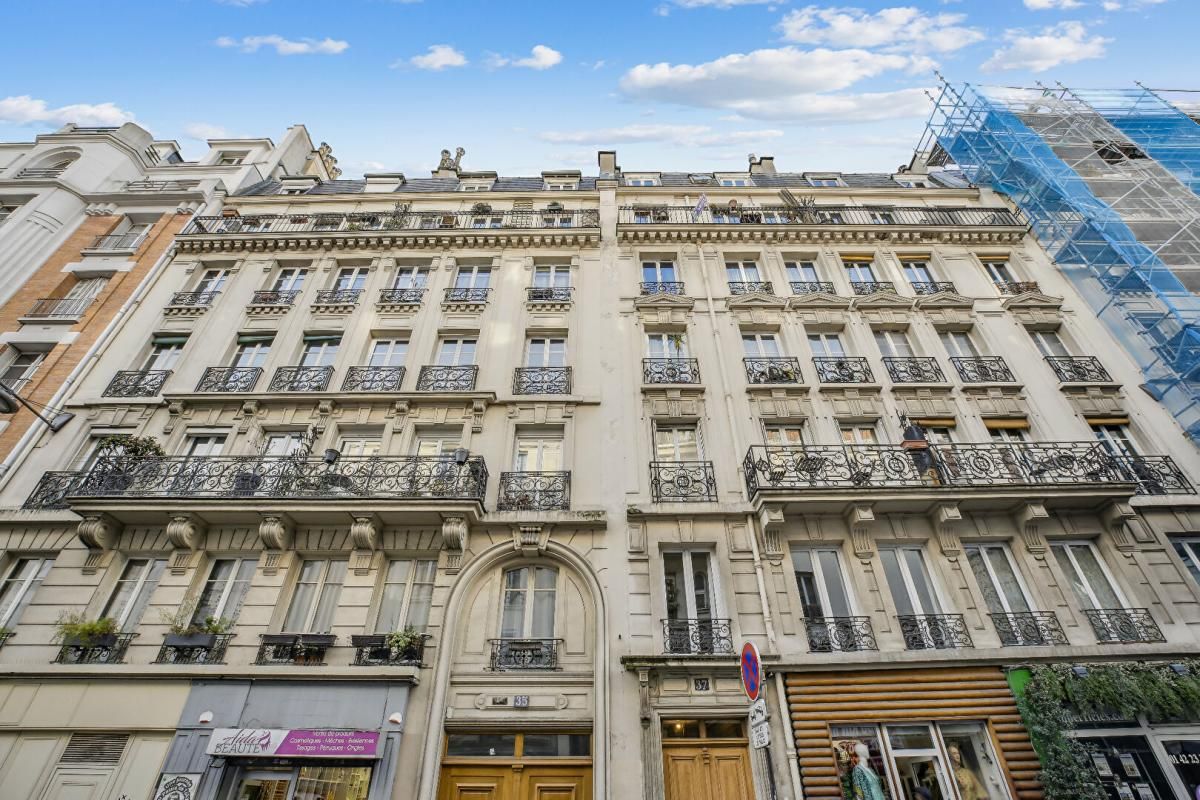 PARIS-18E-ARRONDISSEMENT Appartement  2 pièces 47 m2 avec cave 1
