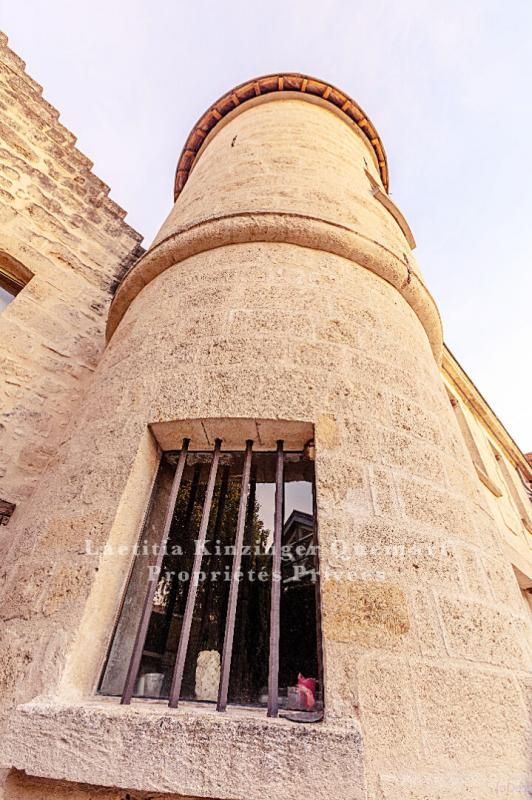 SOISSONS Château restauré et son donjon du XIIème siècle classé MH 2