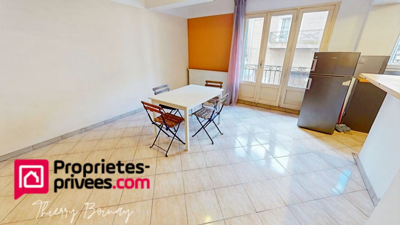 AGDE Appartement de 3 Pièces en plein Centre-Ville d'Agde 3