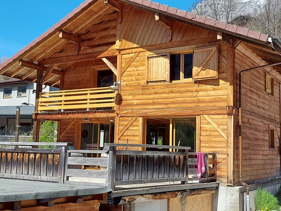 Opportunité : Cosy chalet à 10 mns des pistes du Grand-Bornand, 20 mns du lac d'Annecy