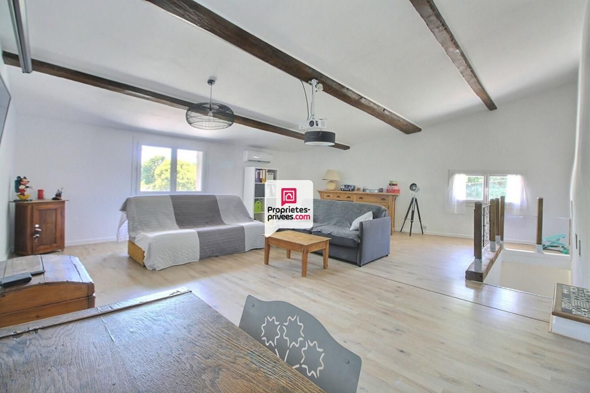 Maison 165 m² avec 3 chambres plus studio à Corconne