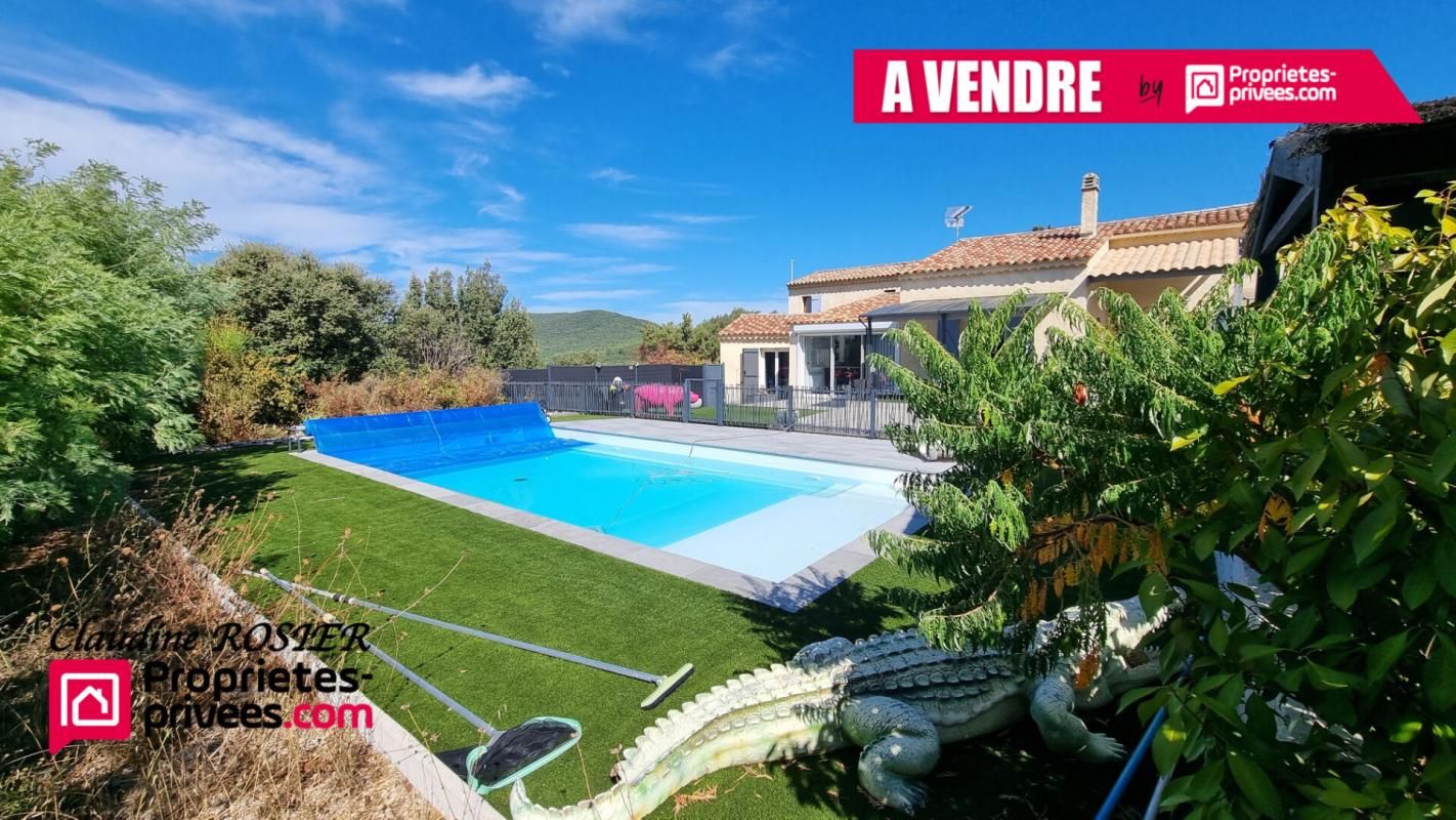 Flassans Sur Issole propriété 2 habitations 184 m2 piscine