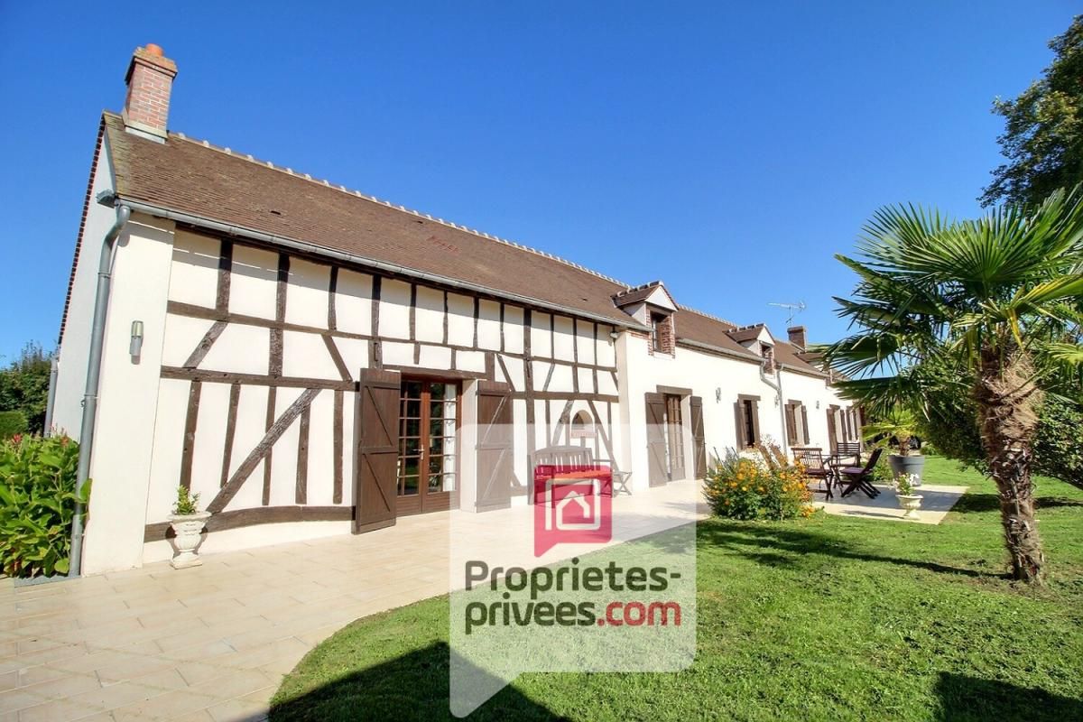 1h de PARIS - A VENDRE MAGNIFIQUE LONGERE à COLOMBAGES de 200 m2 environ, PISCINE, TERRAIN 2300 m2