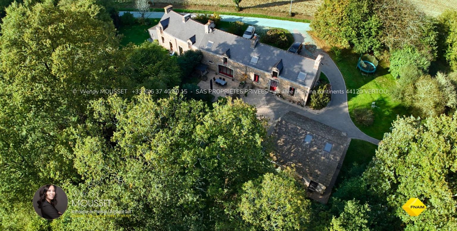 Magnifique propriété d'hôte avec 2 longères et 4 cabanes perchées à 15 min de Vannes