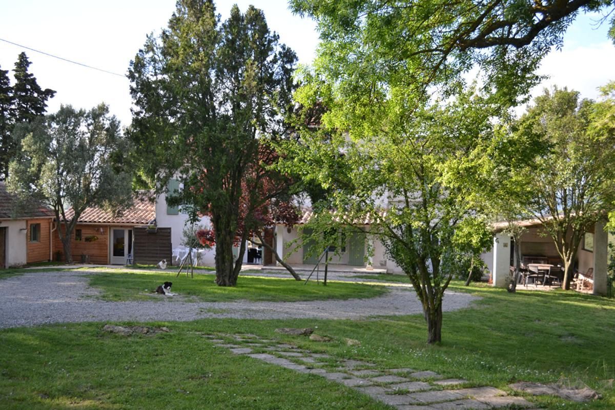 11270 Laurac. Domaine d'exception au coeur du Lauragais . Vue panoramique, calme absolu, sur un terrain de 17 hectares