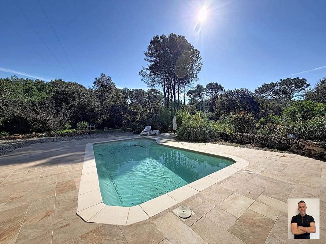 Maison Carces 5 pièce(s) 200 m2