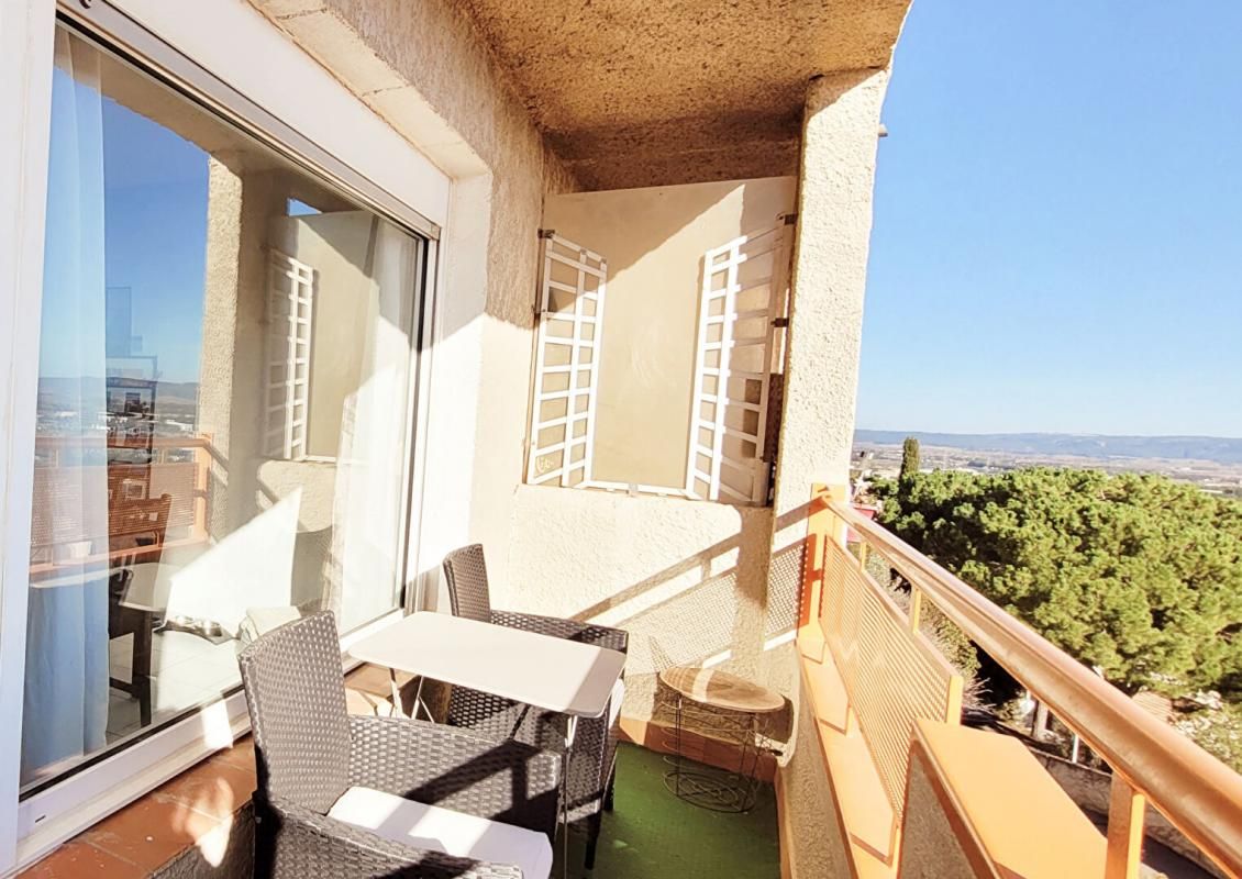 Appartement T3 avec balcon et terrasse à Narbonne