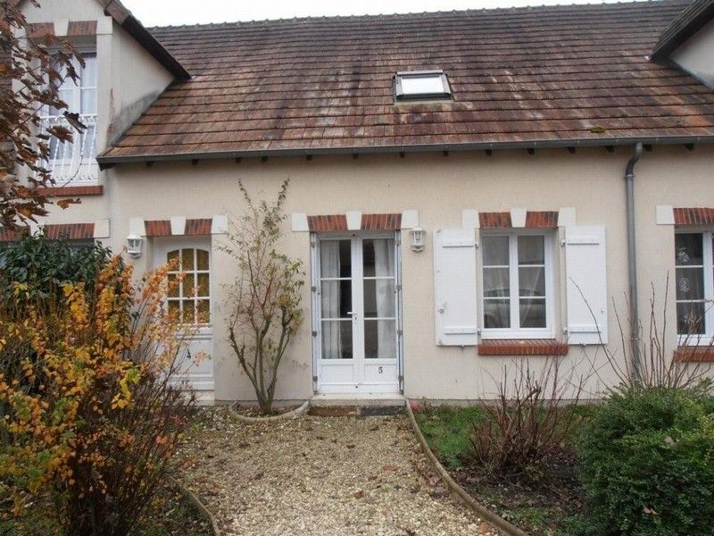 Maison de 2 chambres sur Chanteau