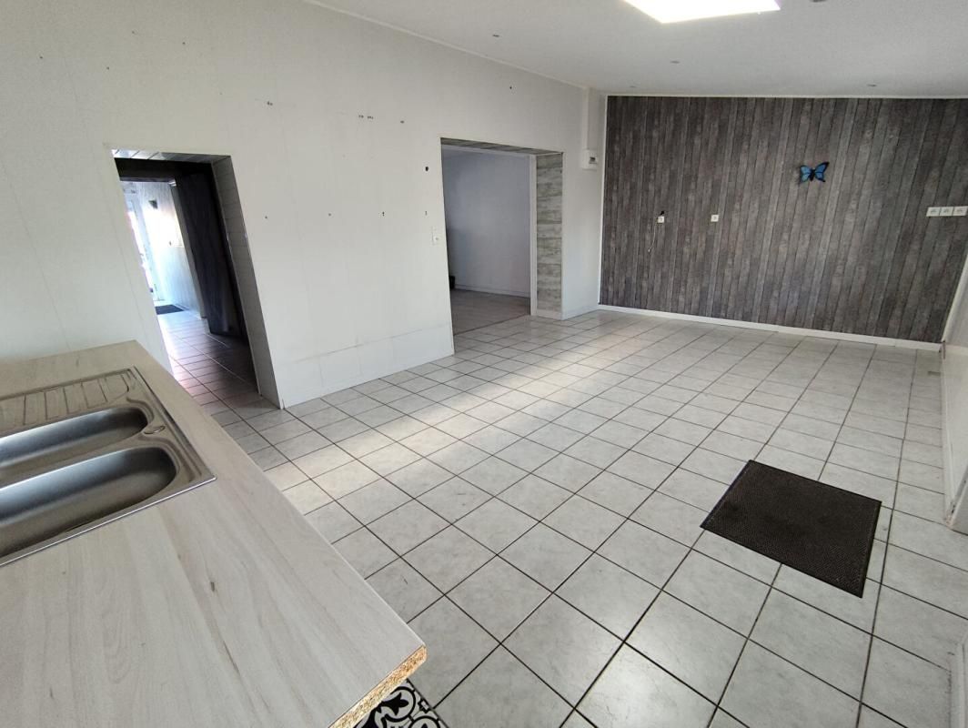 VENDIN-LE-VIEIL Maison Vendin Le Vieil 6 pièces 122 m2 2