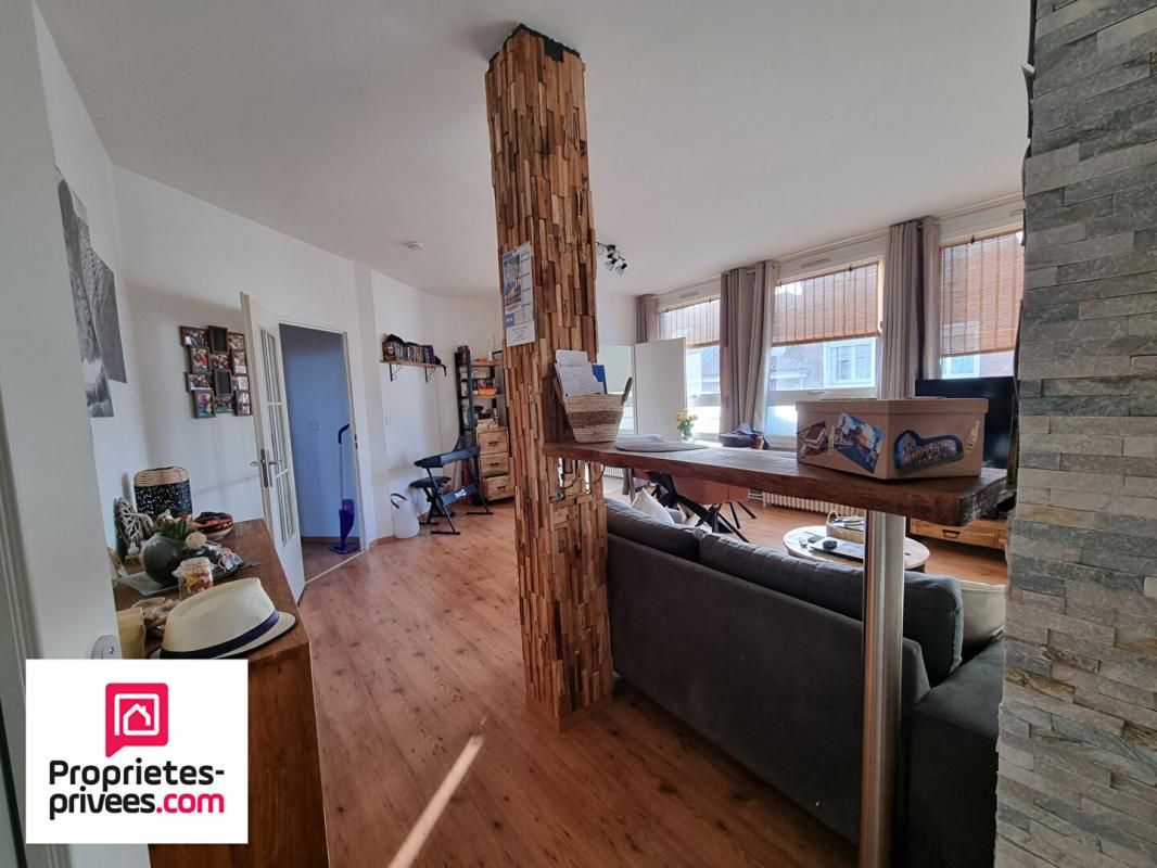 LENS Appartement hyper-centre de LENS, 4 pièces, 2 chambres, 71m2 3