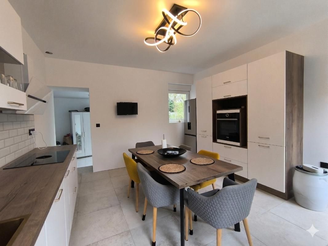 QUIERY-LA-MOTTE Corps de ferme Quiery La Motte 6 pièce(s) 200 m2 3