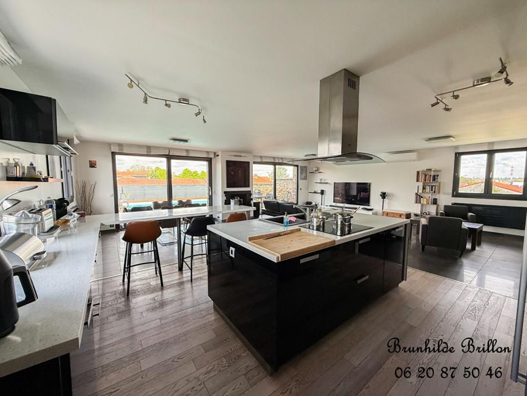 LENS Pavillon 215m², 3 chambres, bureau, garage, piscine, jardin 3