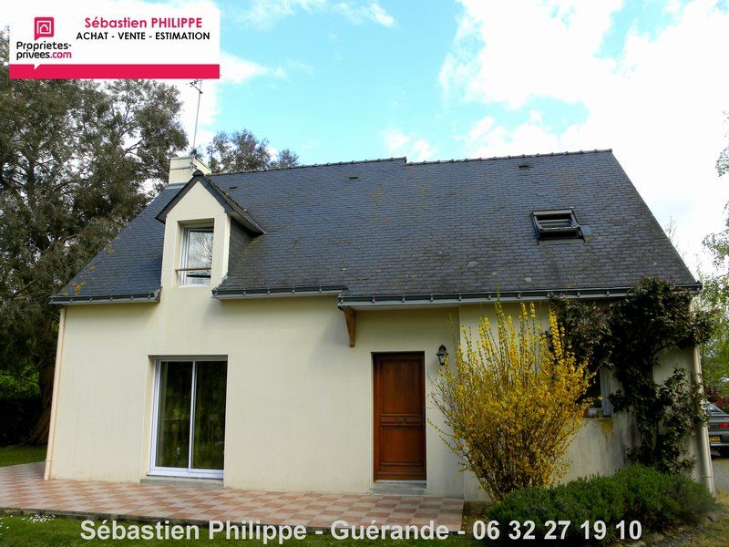 Maison sur un terrain de 1600 m2