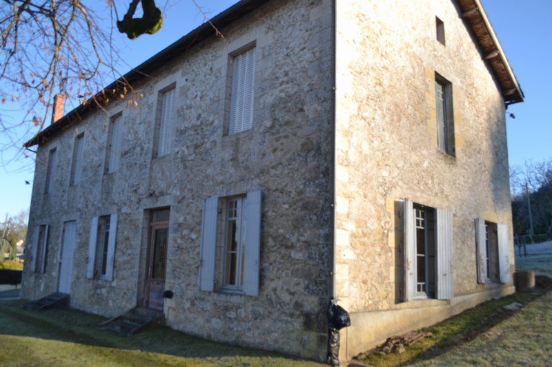 33890 PESSAC/D MAISON EN PIERRE+terrain 9300m2