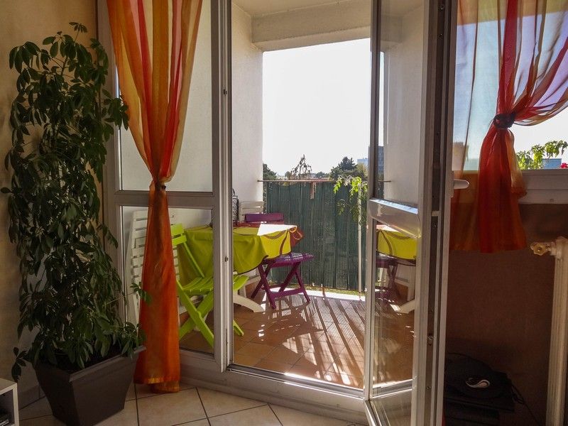La Gauthière, F3 avec terrasse et garage