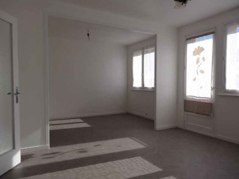 Oradou, appartement lumineux sur un parc