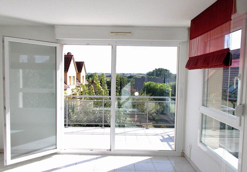 A 2 mn de Truchtersheim - SUPERBE APPARTEMENT TRES LUMINEUX - 4 Pièces - en exclusivité. GARANTIE REVENTE OFFERTE
