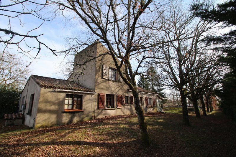 SAUZET maison 3 chambres sur 2500 m2