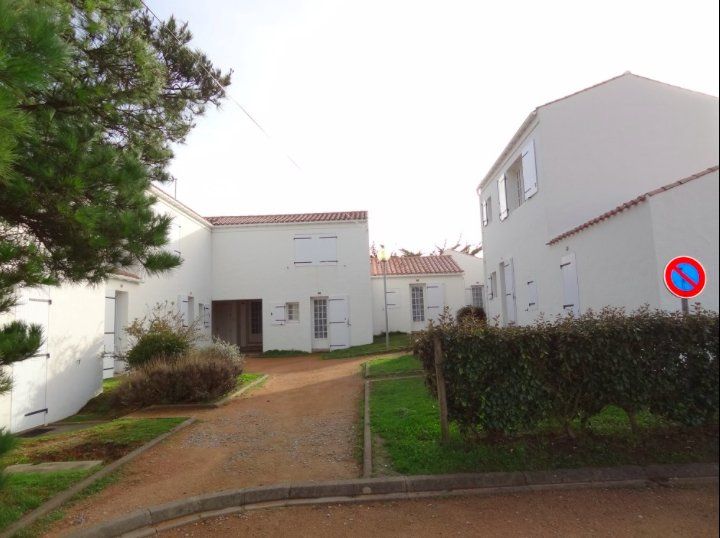 A vendre Lot de 2 appartements mitoyens type T1bis
