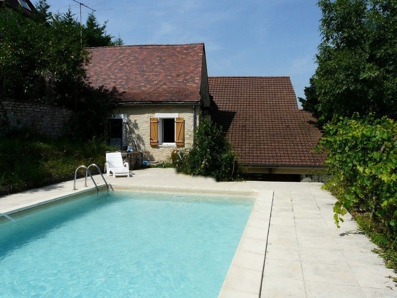 Maison de village avec piscine