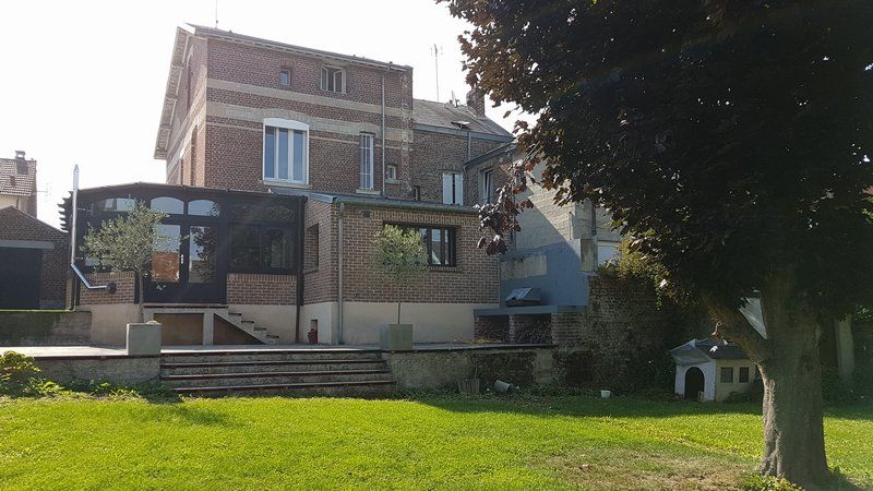 BELLE MAISON QUARTIER REMICOURT 5 CH GARAGE JARDIN