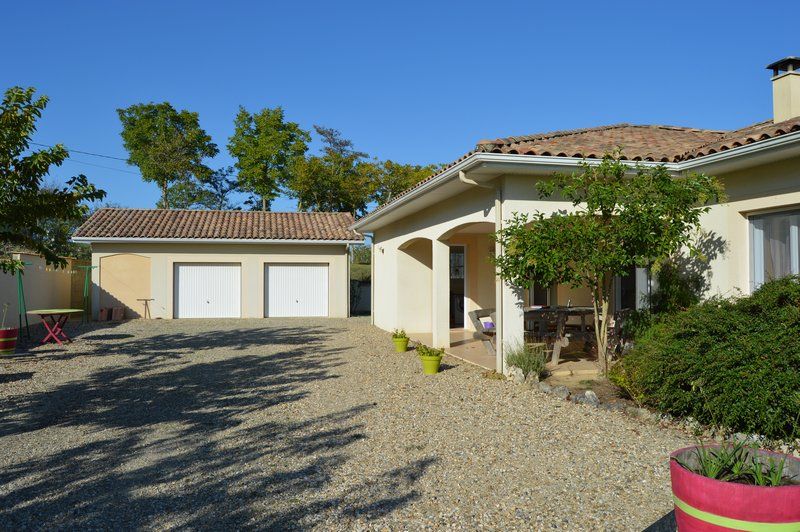 Villa de 2008 avec 3 chambres et garage double