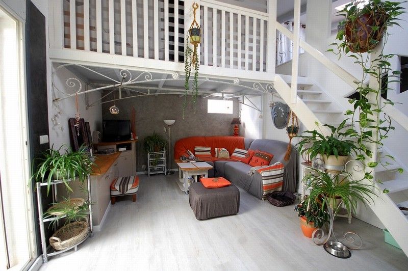 Maison atypique à l est de Carcassonne sur 1000 m2