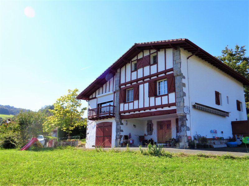 maison ancienne rénovée 5 chambres 1700 m2