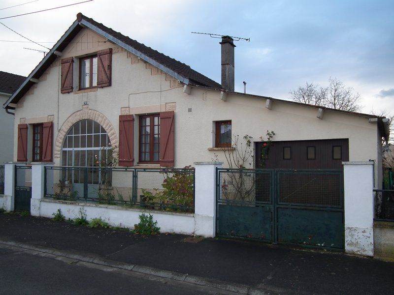 Maison 3 chambres sur sous sol proche centre ville