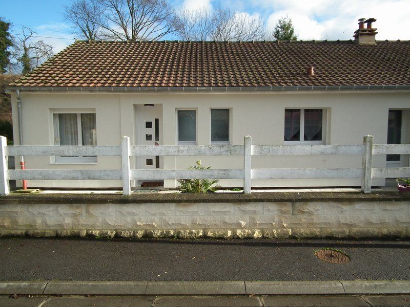 Maison rénovée en périphérie immédiate de Soissons