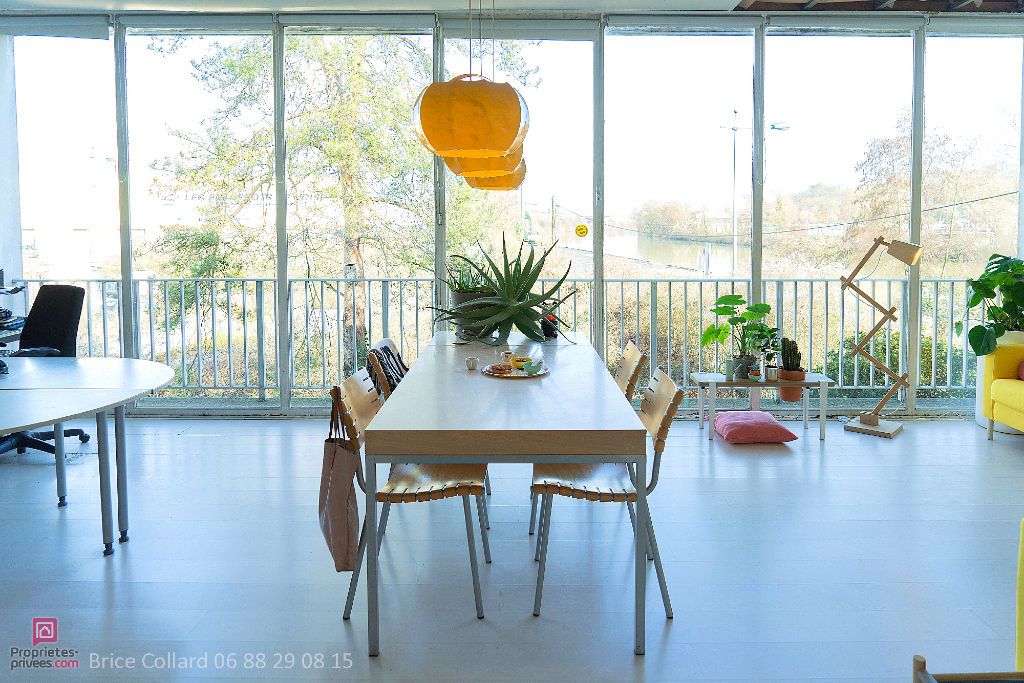 CHANTILLY 60500 CHANTILLY Loft 500 m2 1