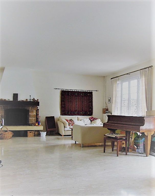 Maison Yerres 7 pièce(s) 200 m2- 850 m² de terrain environ