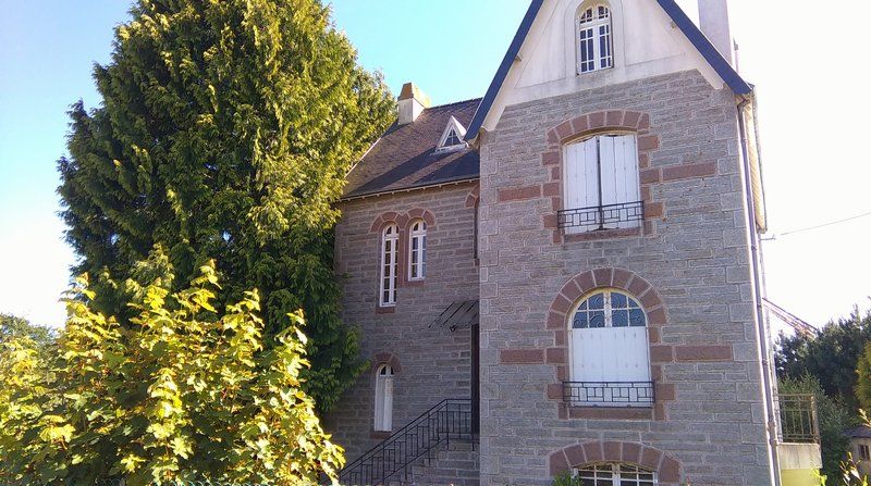 Maison - 6 piece(s) - 240 m2