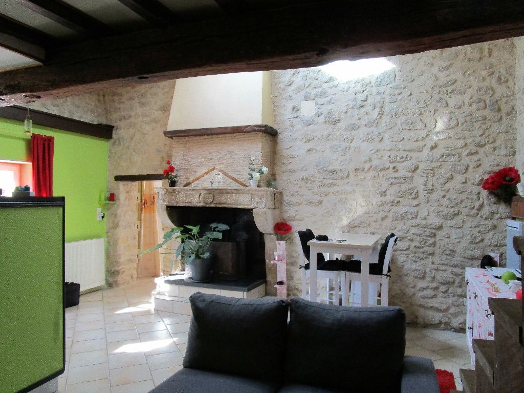 Maison en pierre 160m2 Saint-antoine-du-queyret 33790