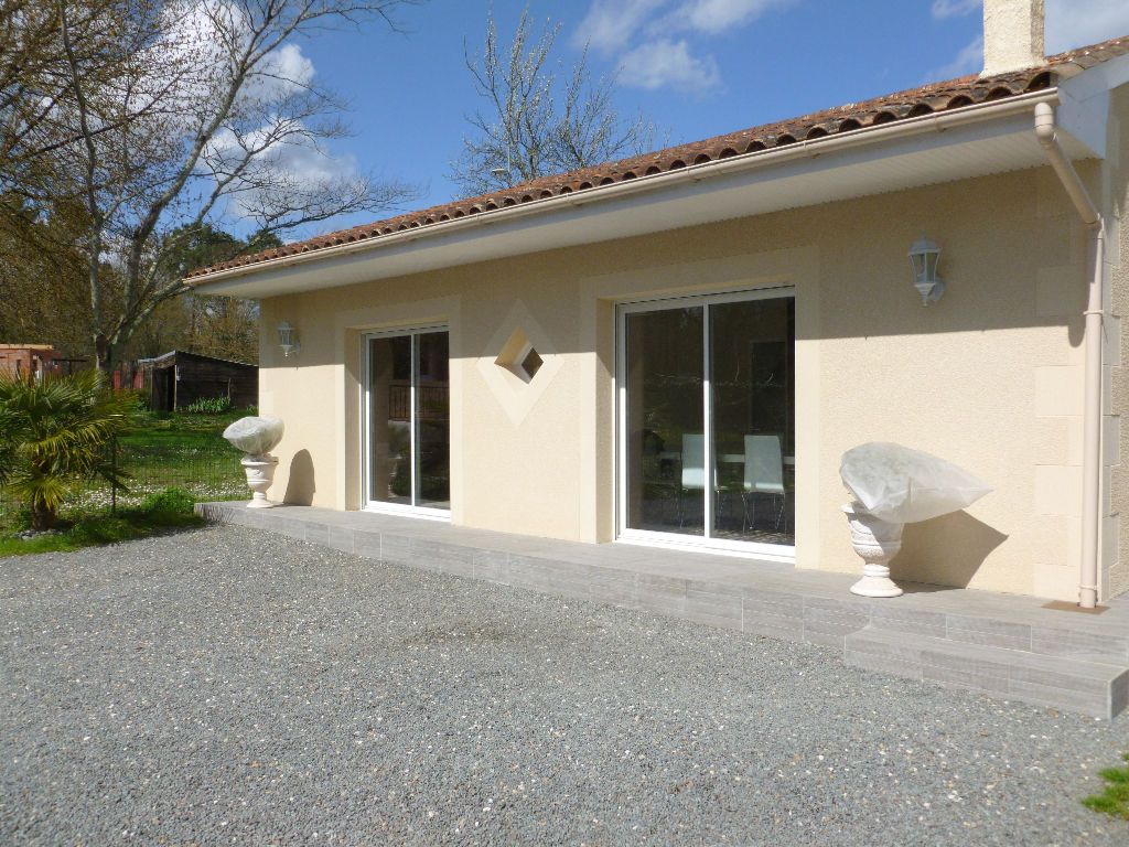 Maison contemporaine 90 m2 Saint Martin de Laye