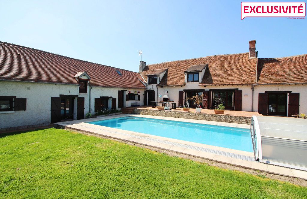Maison Neuville Aux Bois 9 pièces  avec piscine