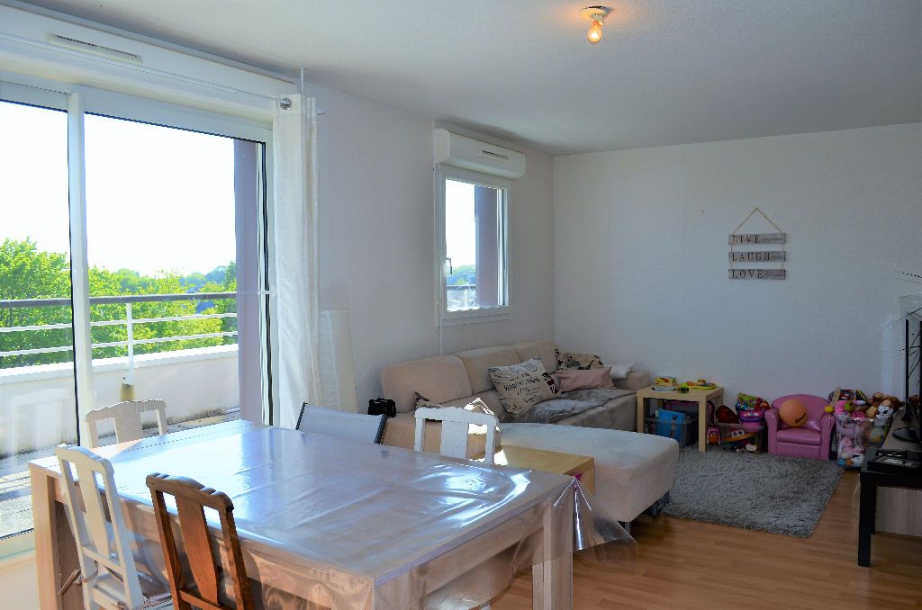 APPARTEMENT T3 - Centre ville  - 64.79 m2 avec garage et grande terrasse