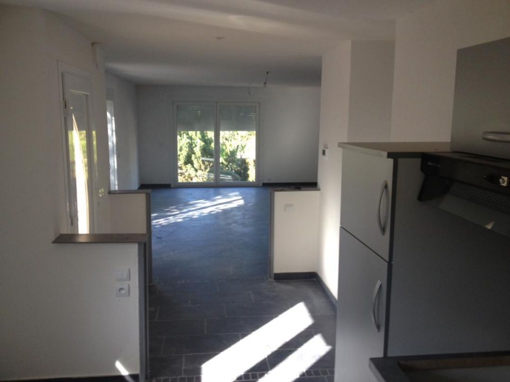 Maison  plain pieds 5 pièce(s) 112 m2 sur sous-sol