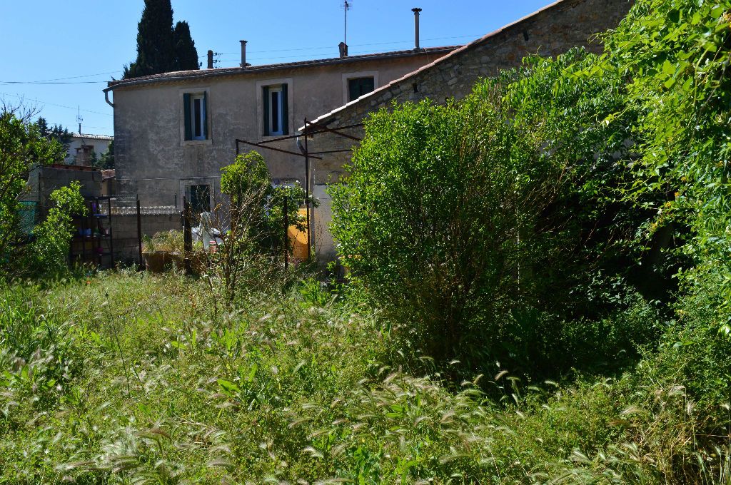 Maison vigneronne T4 + T3 indépendant et une remise de 80m2 sur 521m2 de terrain