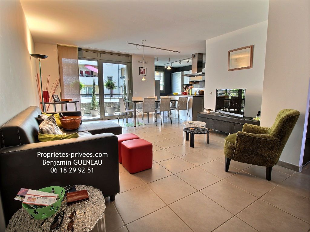 Appartement 3 pièces 73 m2, cave, parking et garage