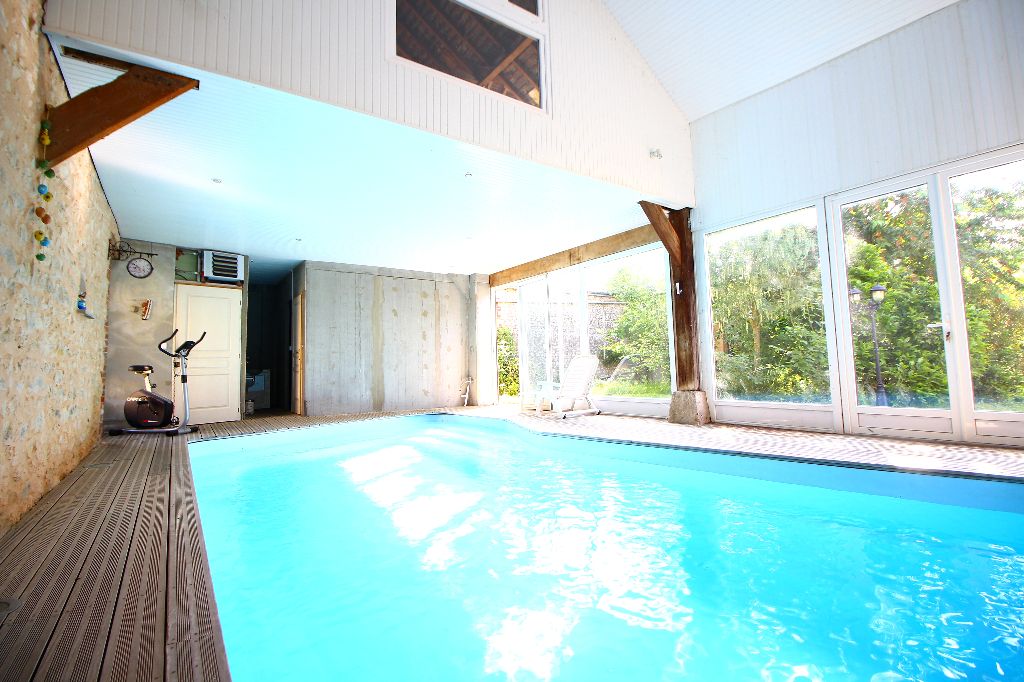 Maison Voves 7 pièce(s) 200 m2