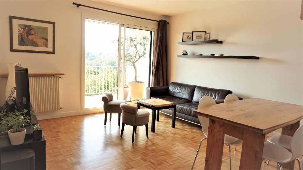 Appartement Tassin La Demi Lune 4 pièces 91 m2 dans parc