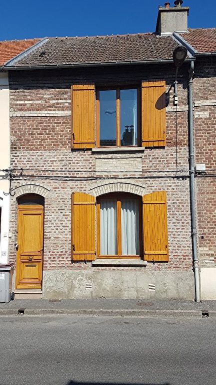 Maison quartier hopital avec jardin et accès sur 2 rues