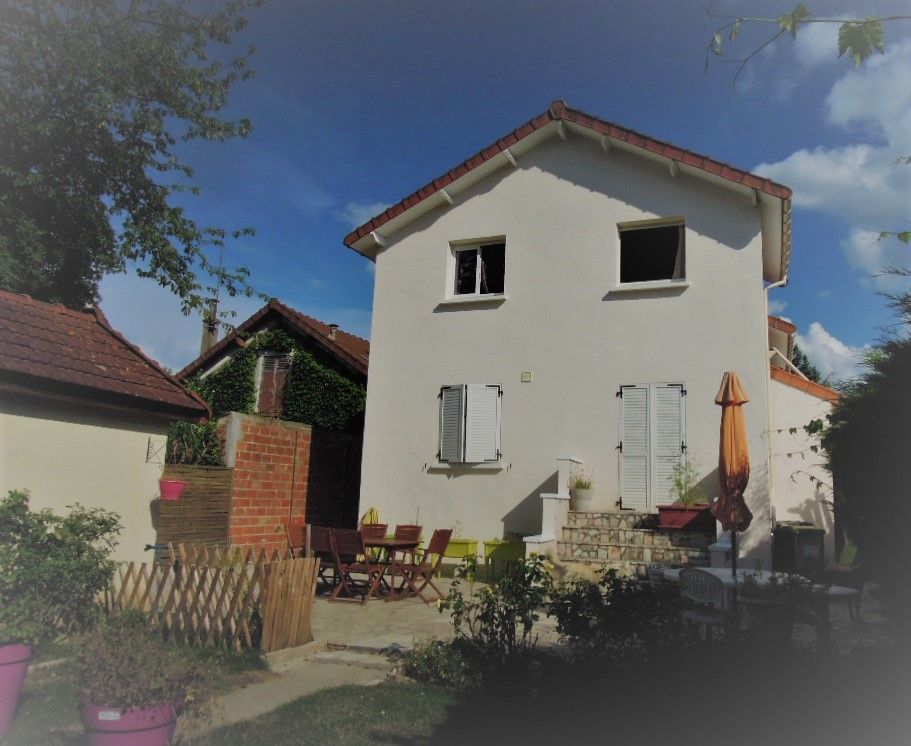 Maison 6 pièce(s) 130 m² env - 4 chambres -